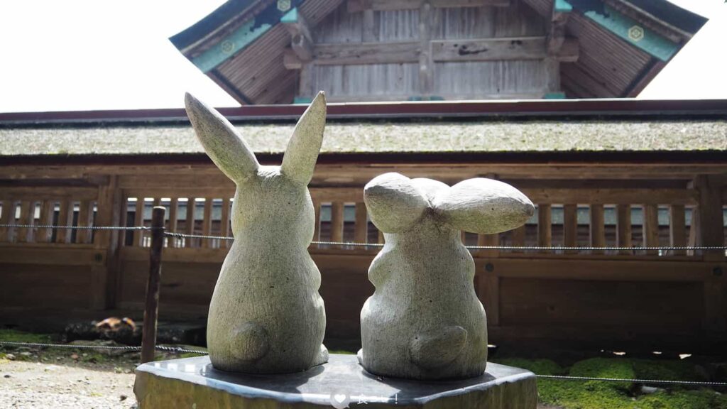 出雲大社にあるうさぎの石像